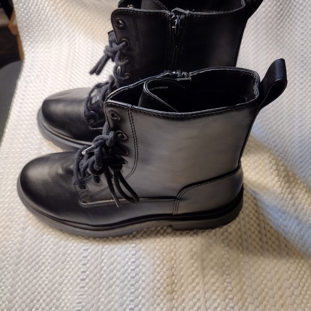 No Boundaries Black Combat Boots for Women - Picture 4 of 9